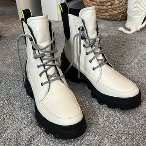 SOREL Waterproof Boots